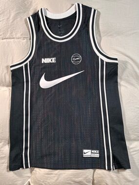 Nike Men's Dri-FIT DNA Basketball Jersey NAOS Black/White Medium FB7046-010